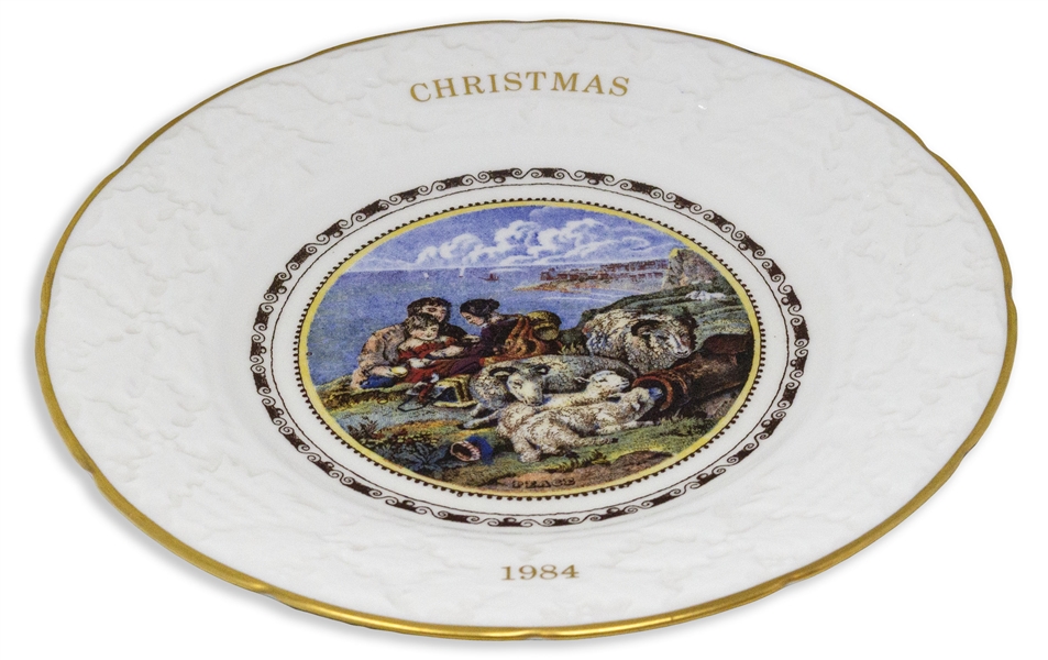 Margaret Thatcher Personally Owned Christmas Plate, Made of Porcelain China, Dated 1984